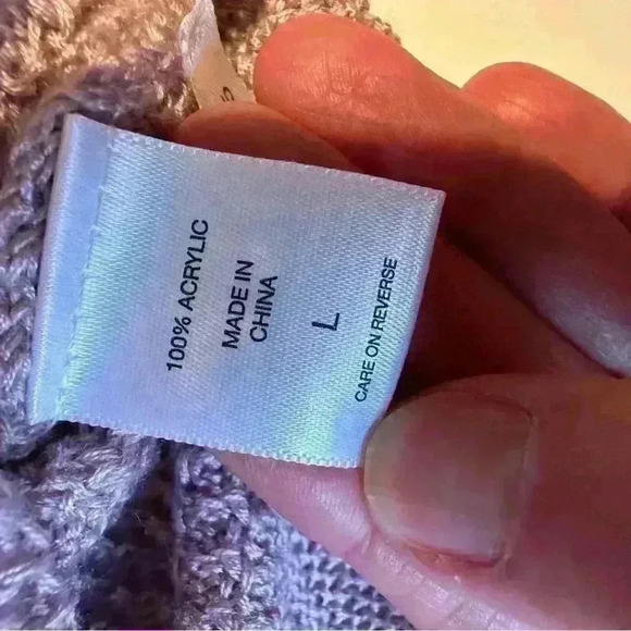 New York & Co Off The Shoulder Purple Sweater - Woman’s Large - Picture 4 of 5